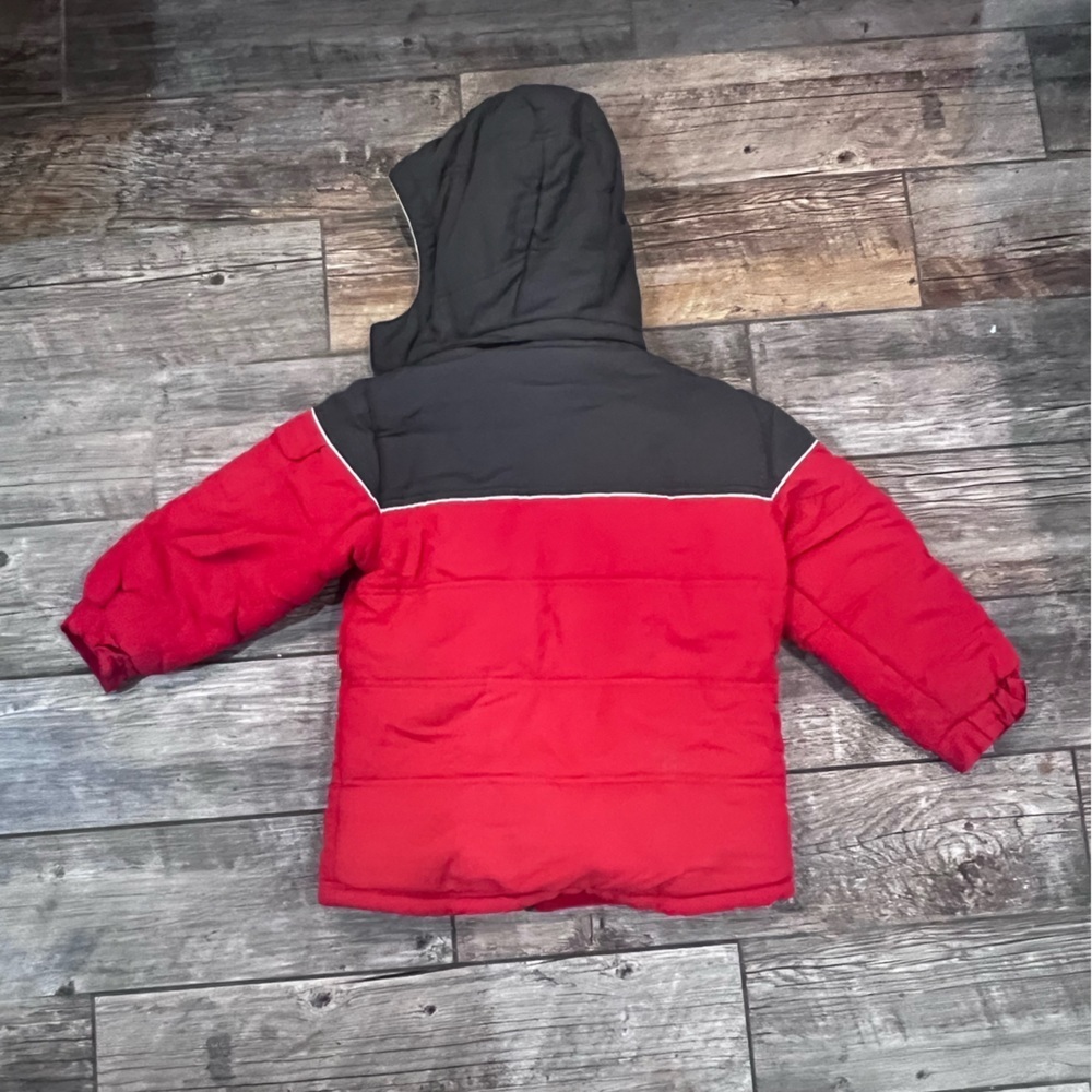 Nike Coat​​​ - Picture 3 of 7